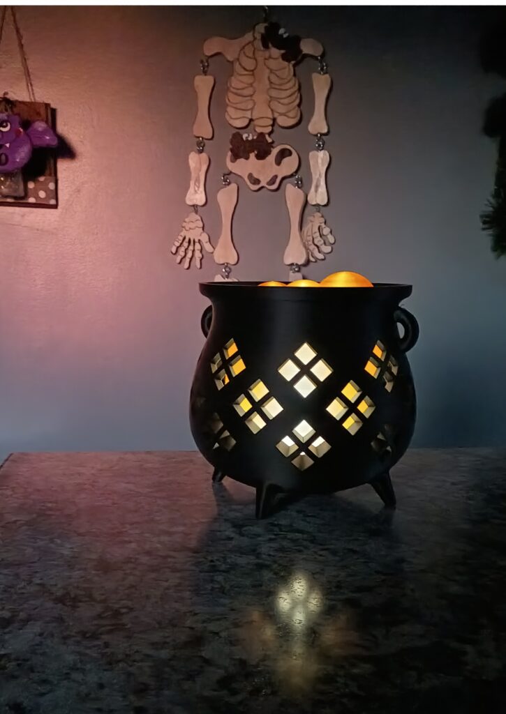 🔮 Massive Witch’s Cauldron Lantern – Matte Black Gothic Decor