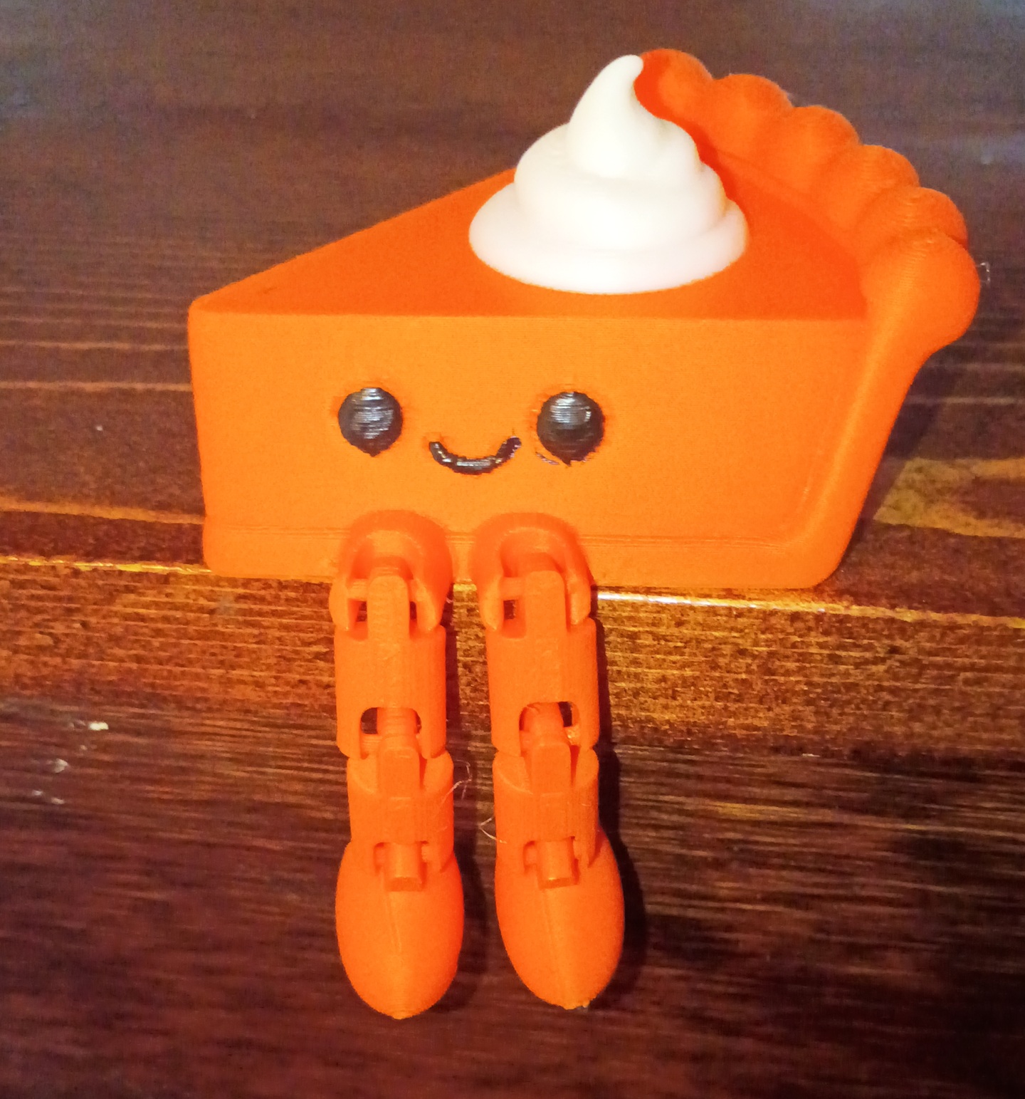 🥧 Articulated Pumpkin Pie Shelf Sitter – Cute Thanksgiving & Fall 3D Printed Desk Decor - Image 3