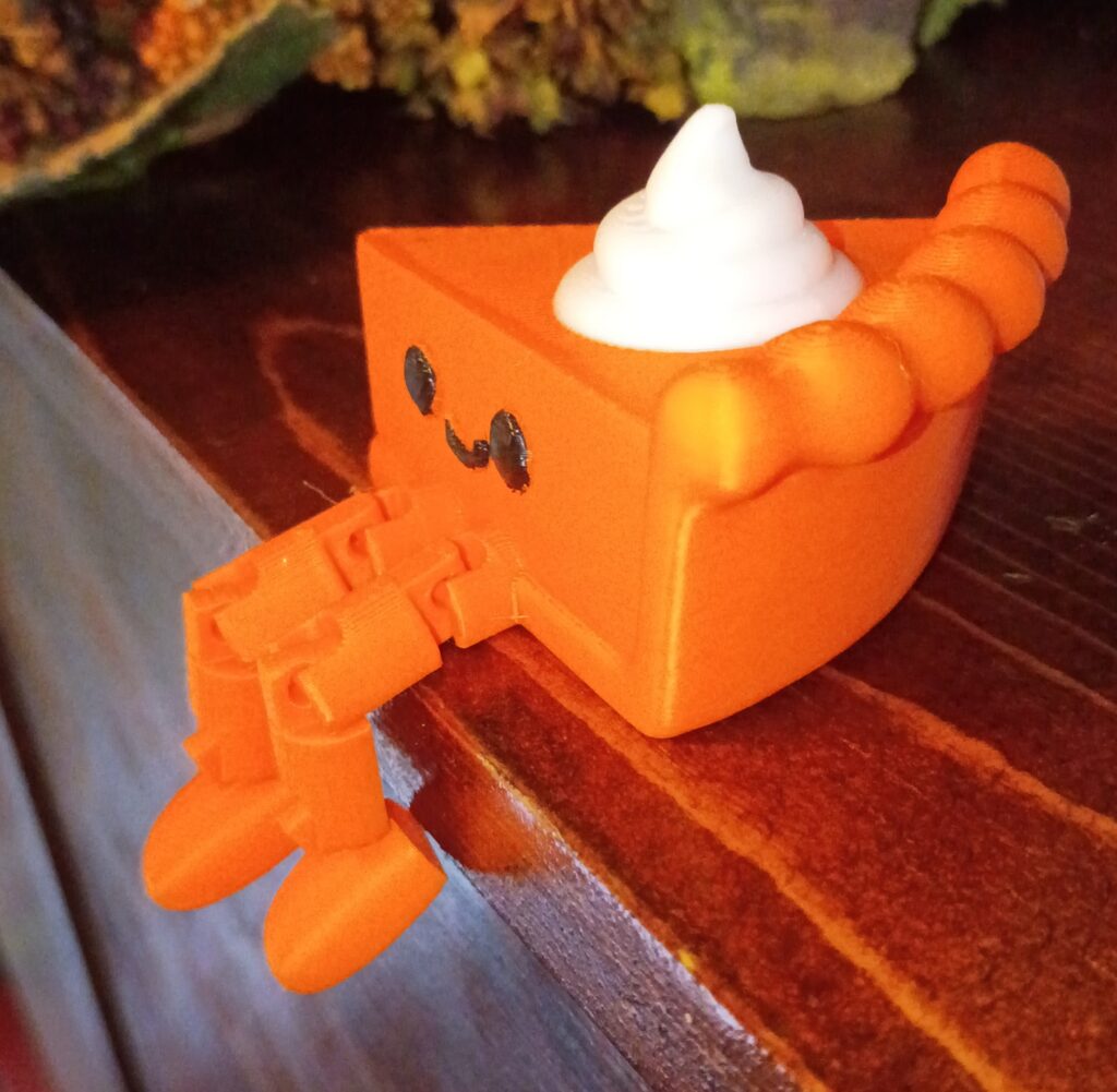 🥧 Articulated Pumpkin Pie Shelf Sitter – Cute Thanksgiving & Fall 3D Printed Desk Decor