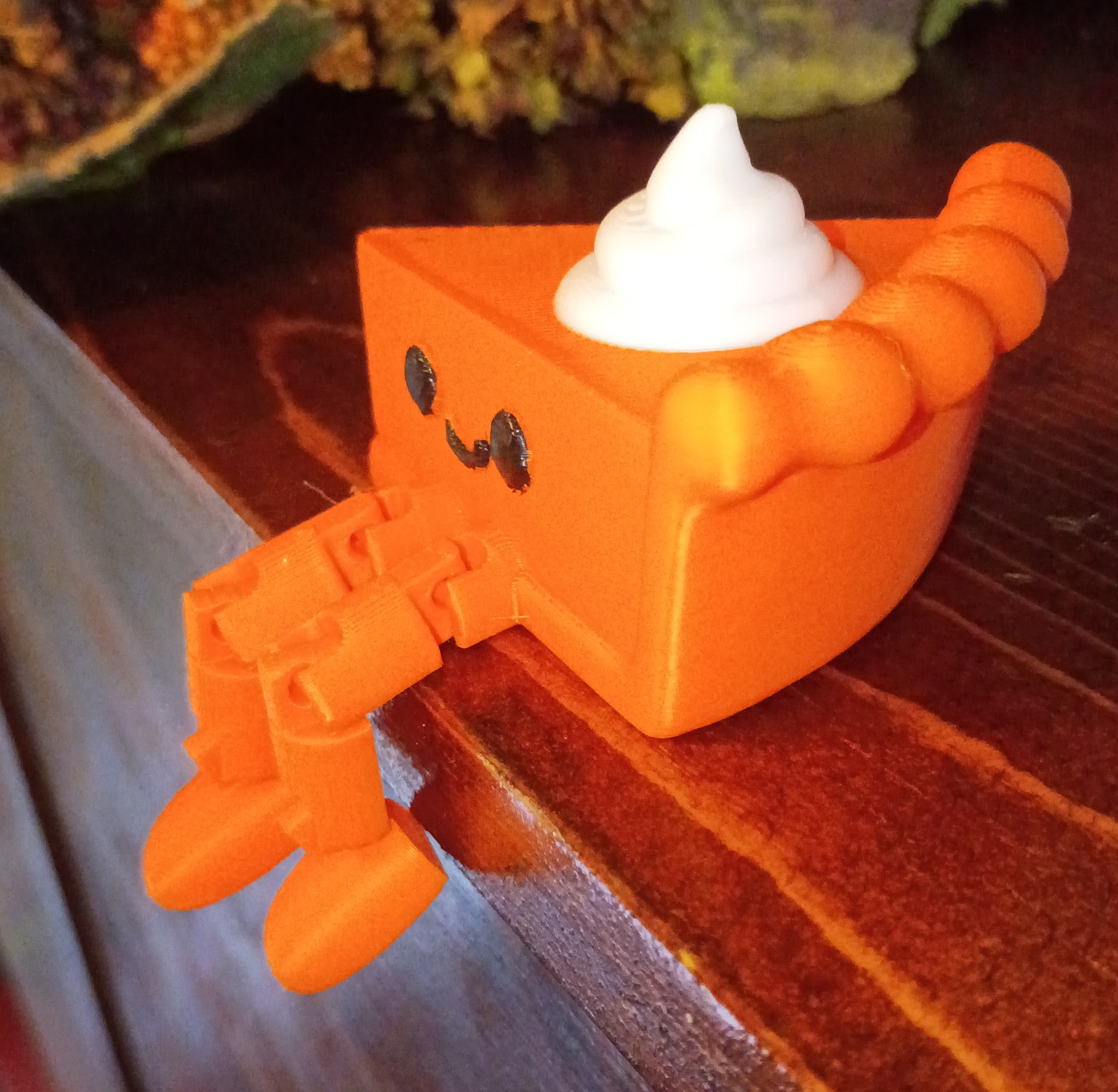 🥧 Articulated Pumpkin Pie Shelf Sitter – Cute Thanksgiving & Fall 3D Printed Desk Decor